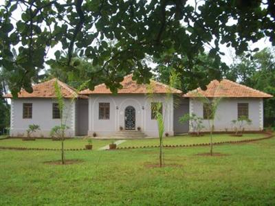 Avalon Inn Mandrem