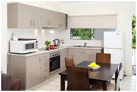 Clifton Sands Holiday Apartments Cairns