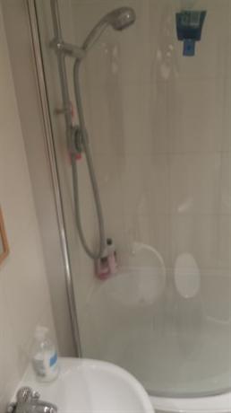 Homestay in Ash near Ash Vale Railway Station