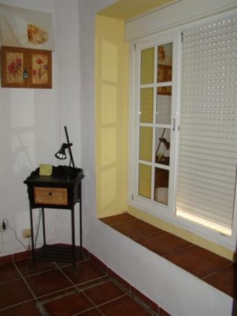 Homestay in Leon XIII-Los Naranjos near Hospital de las Cinco Llagas