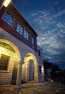 Pirrion Hotel