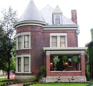 Worthington Mansion Bed & Breakfast