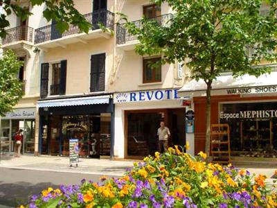 Hotel Revotel