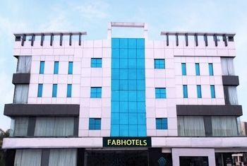 FabHotel Kondapur