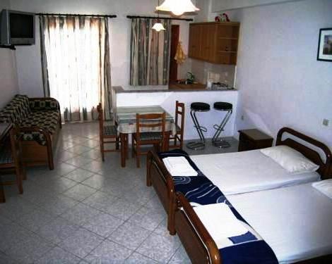 Tarelis Apartments and Studios
