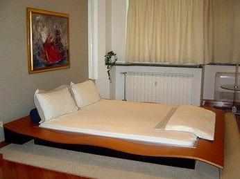 Dream House Serviced Apartments Sofia