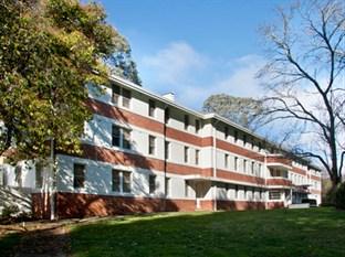 Linaker Art Deco Nurses Quarters