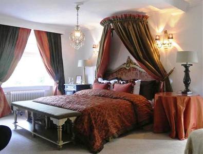 Hotel The Baron Crown