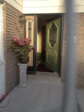 Homestay in Mississauga near Humber Arboretum