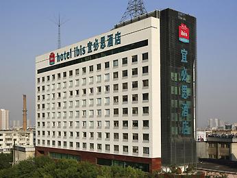 ibis Tianjin Railway Station