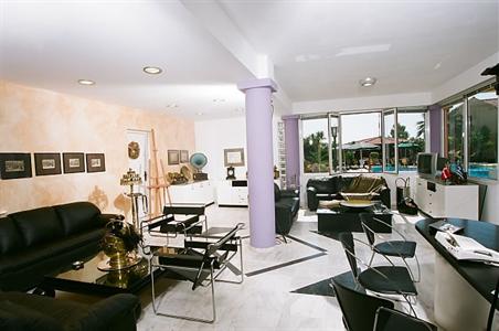 Nireas Hotel