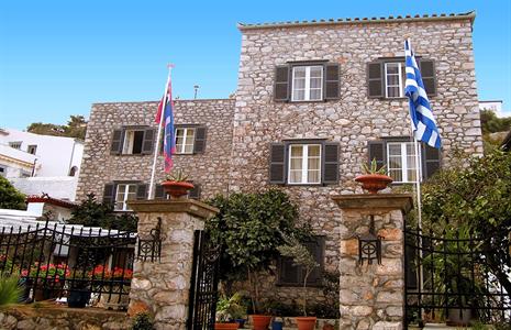 Mistral Hotel Hydra