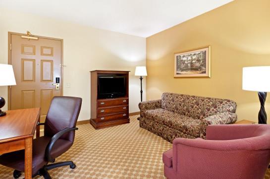 Country Inn & Suites Harrisburg Northeast