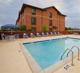 Extended Stay Deluxe Madison - West