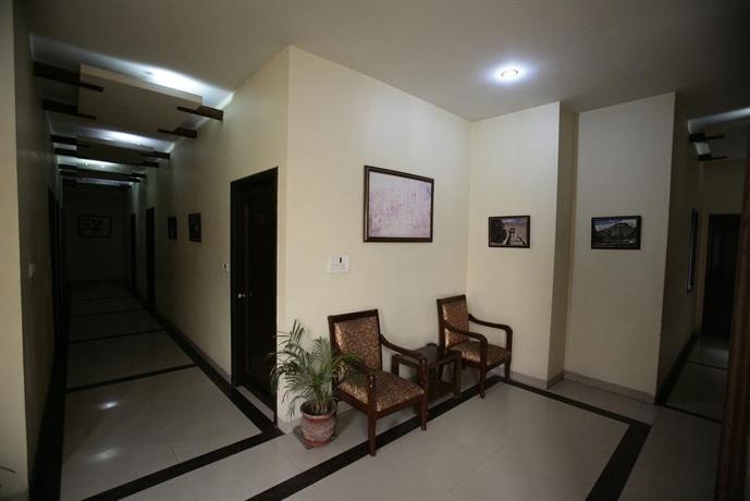 Hotel Sarovar Regency