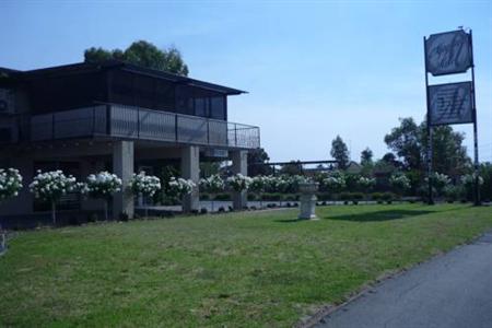 Mayfair Motel West Wyalong