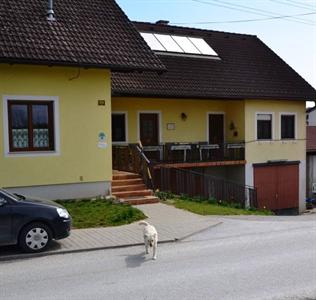 Spezialitatenhof Familie Eichmann Bauernhof Neuhaus am Klausenbach