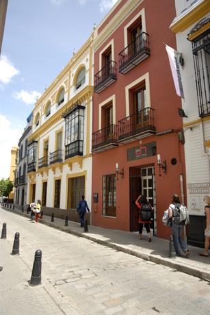 Urbany Hostel Seville Spain