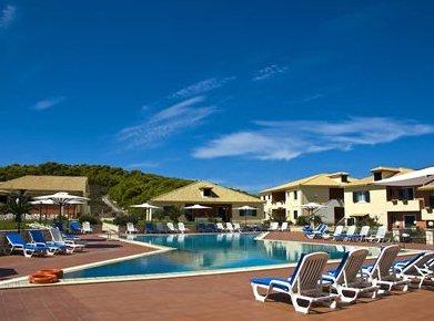 Hotel Keri Village