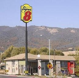 Super 8 Yreka