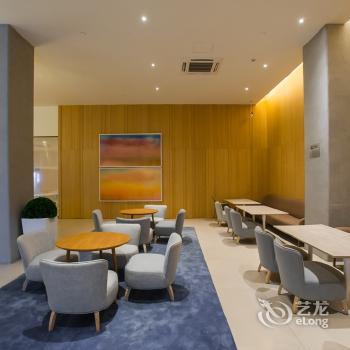 All Season Hotel Shanghai Huai Hai