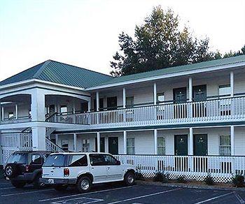 Magnuson Hotel Summerton