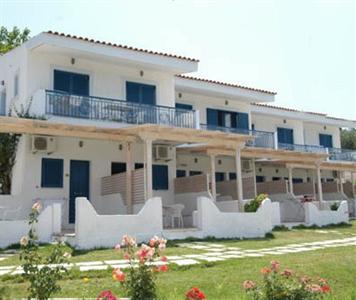 Metaxatos Apartments