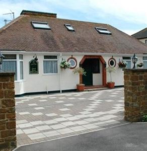 The Stratfords Guesthouse