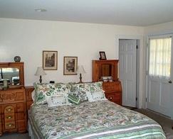 Summersweet Bed & Breakfast - Chilmark