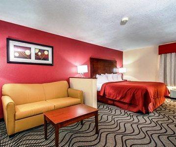 Quality Inn & Suites Altoona