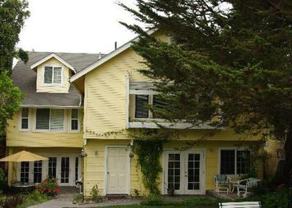 Abella Garden Inn Bed & Breakfast