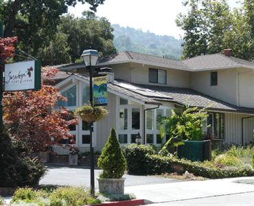 Saratoga Oaks Lodge