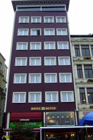 Hettie Hotel