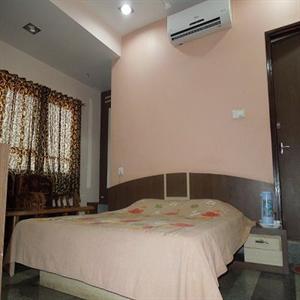 Hotel Emerald Raipur