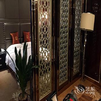 Wealth Golden Plaza Hotel - Mianyang