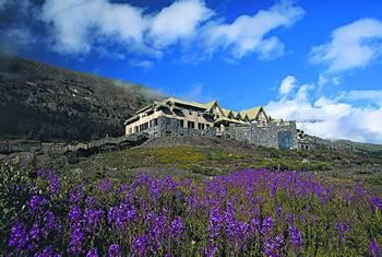 Glacier View Inn Saskatchewan River Crossing