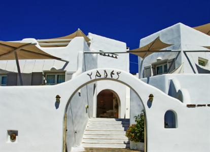 Yades Suites Apartments & Spa