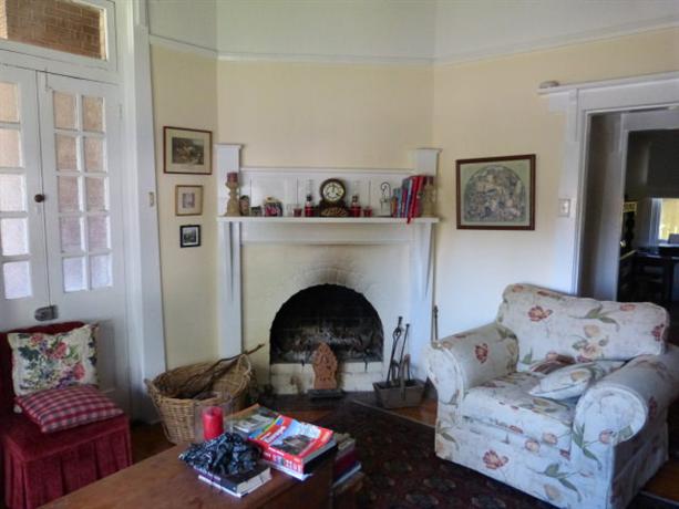 Homestay in Epping near Eastwood Railway Station