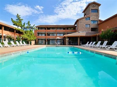 BEST WESTERN PLUS Saddleback Inn and Conference Center