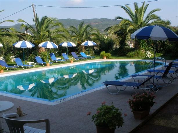 Elena Pool Apartments Linia