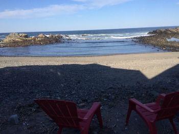 Perkins Cove Oceanfront Cottage