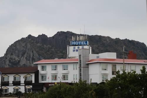 Ilchulbong Hotel