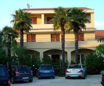 Apartments Ana Sukosan