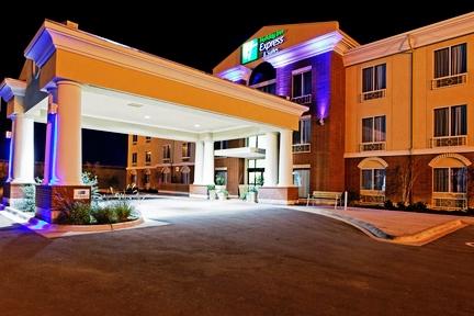 Holiday Inn Express Hotel & Suites Ozona