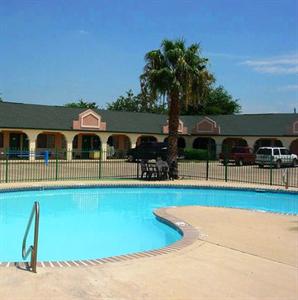 Hondo Executive Inn