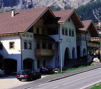 Residence Vila Corvara