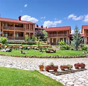 Vitina House Forest Resort