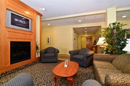 Best Western Plus Napoleon Inn & Suites