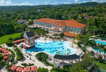 Sandals Grande Riviera Beach & Villa Golf Resort