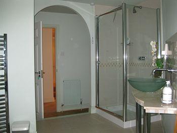 West Lodge at Porters End Kimpton